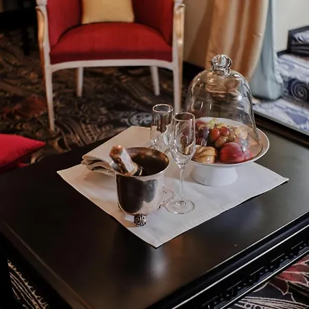 Vozdvyzhensky Boutique 4* Kiev