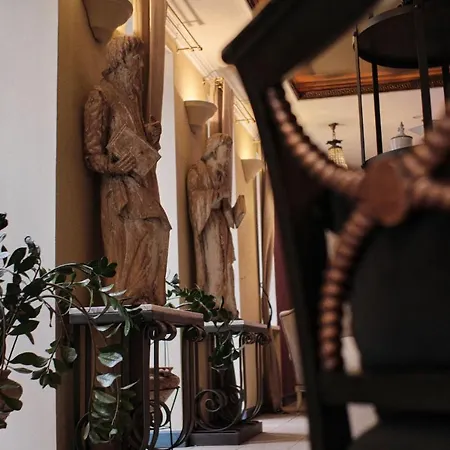 Vozdvyzhensky Boutique 4* Kiev