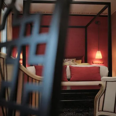Hotel Vozdvyzhensky Boutique 4*