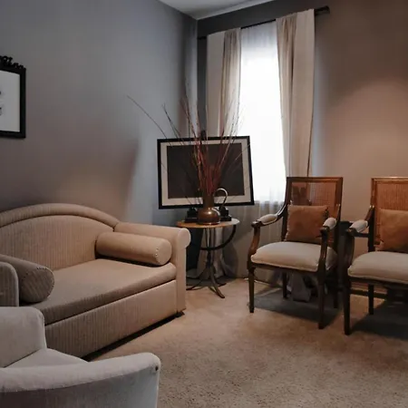 Vozdvyzhensky Boutique 4*