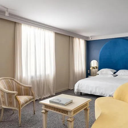 Hotel Vozdvyzhensky Boutique 4*