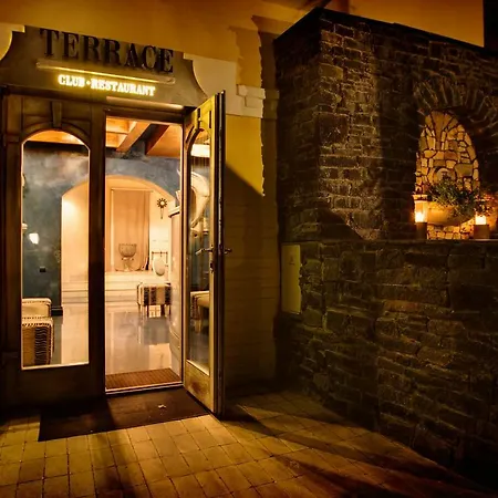 Vozdvyzhensky Boutique Hotel